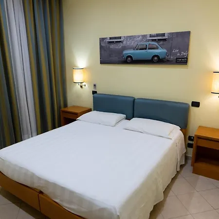 Crosti Hotel Roma Exterior foto